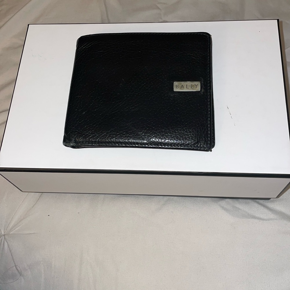 Bally Leather Bifold Wallet Black